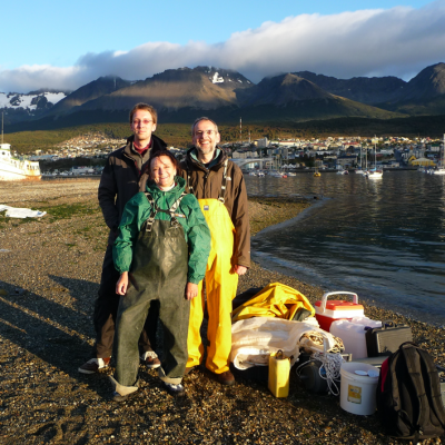 Preparing for Plankton sampling in the Beagle Channel on Ushuaia Beach, October 2012. Photo: Bernd Krock.